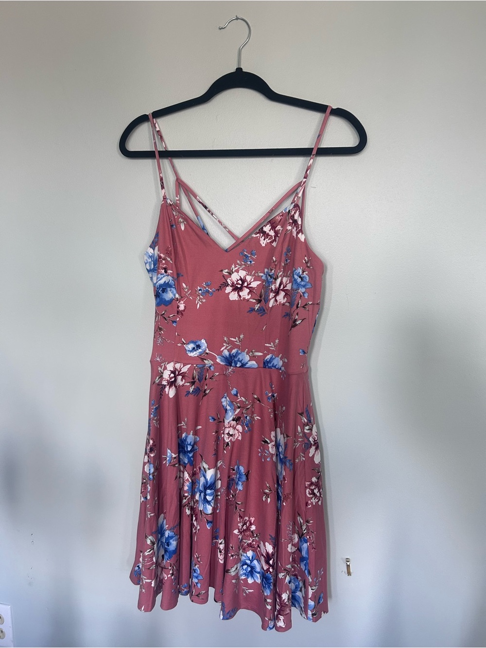 Blue Floral Print Spaghetti-Strap Mini Dress in Dusty Rose